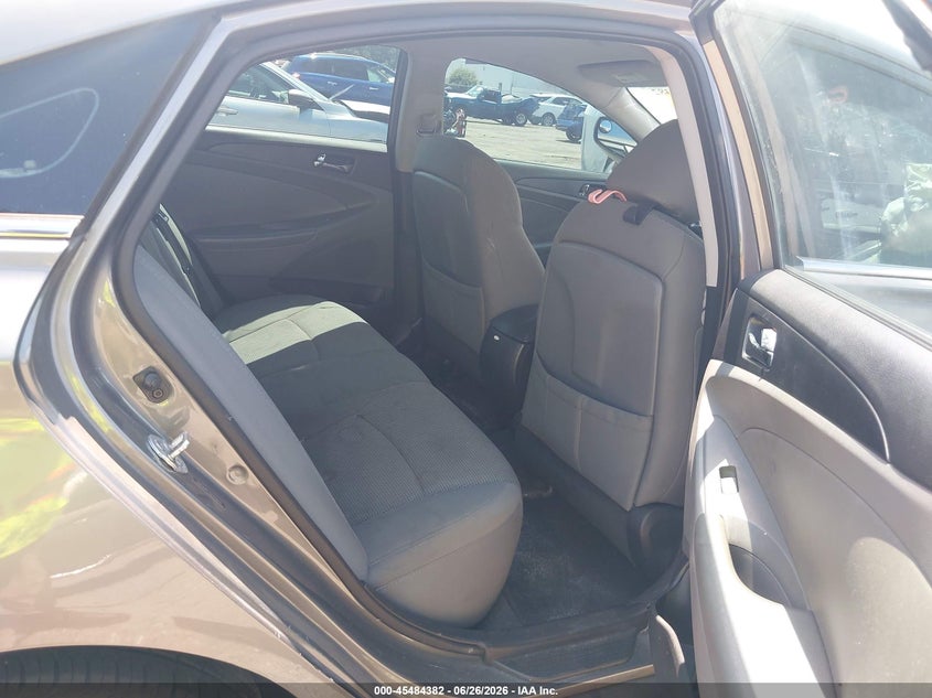 2013 HYUNDAI SONATA auction photo 8
