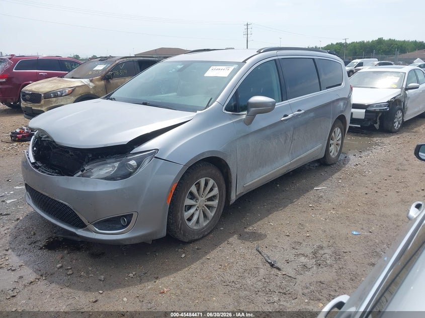 Vin: 2c4rc1bg4hr734303, lot: 45982646, chrysler pacifica touring-l 20172