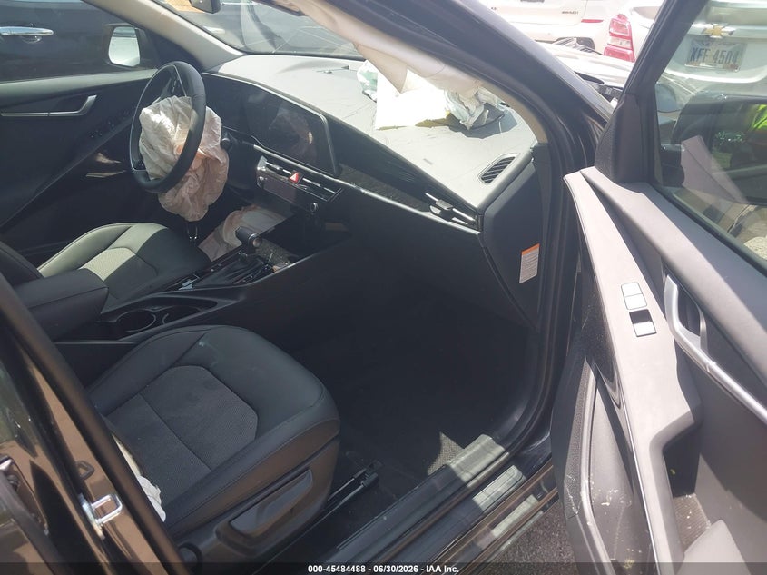 2025 KIA NIRO auction photo 5