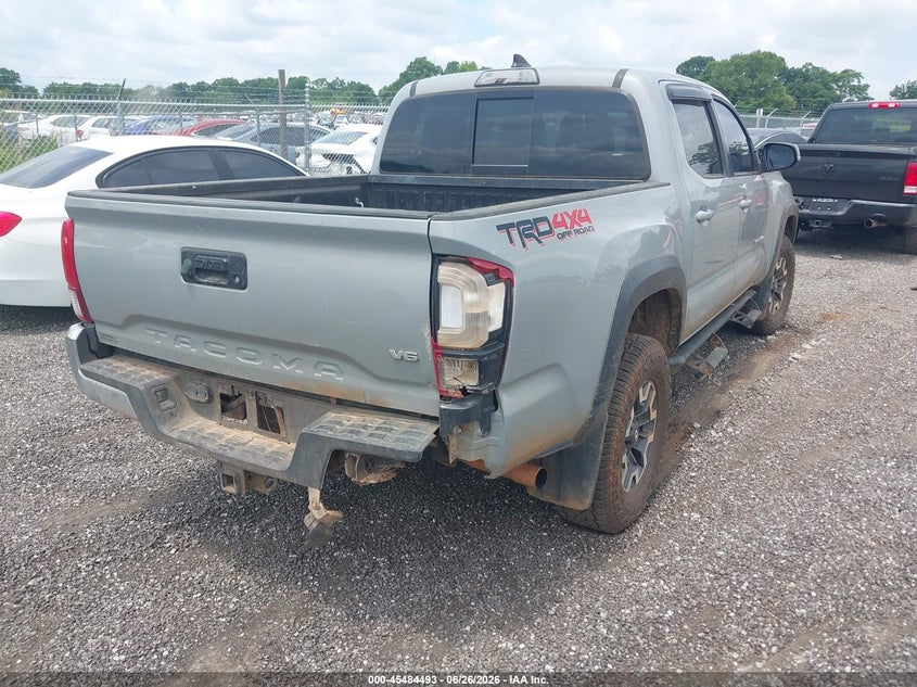 2019 TOYOTA TACOMA auction photo 4
