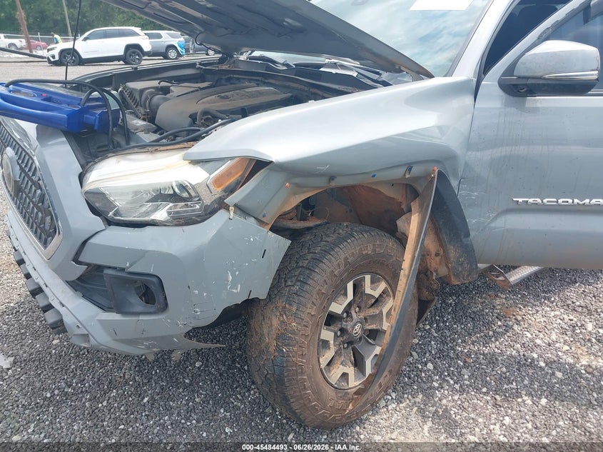 2019 TOYOTA TACOMA auction photo 6