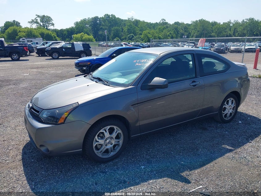 2010 Ford Focus Se 1FAHP3CN0AW294043 photo 1
