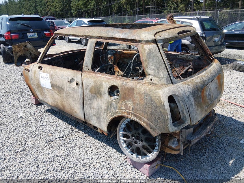 2005 MINI COOPER S auction photo 3