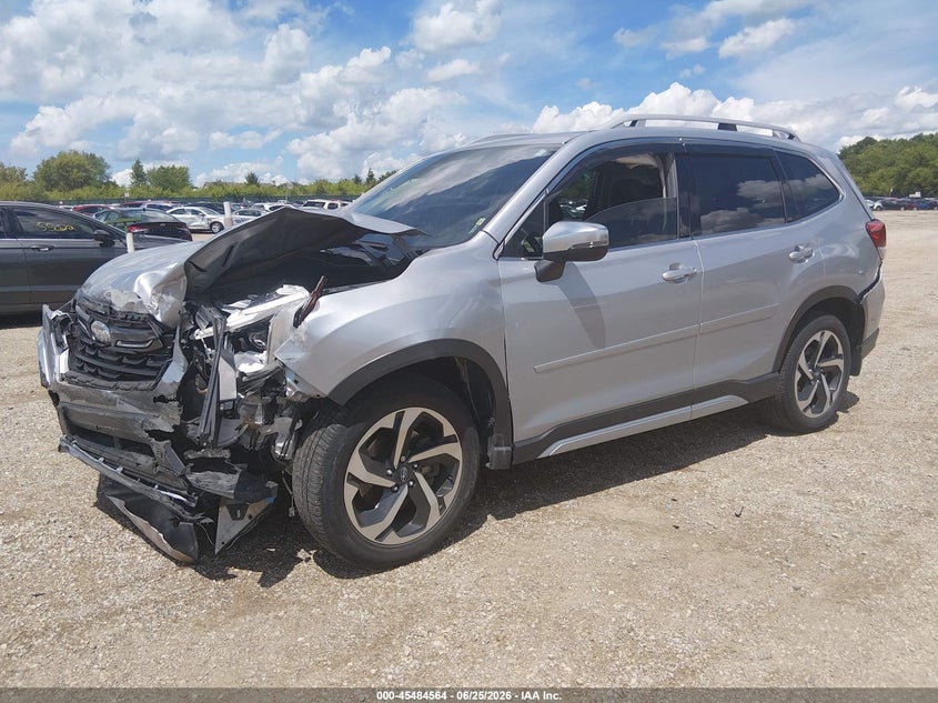 Vin: jf2skarc0nh440557, lot: 45982739, subaru forester touring 20222