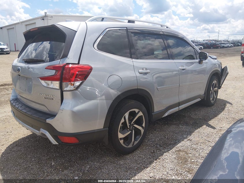 Vin: jf2skarc0nh440557, lot: 45982739, subaru forester touring 20224