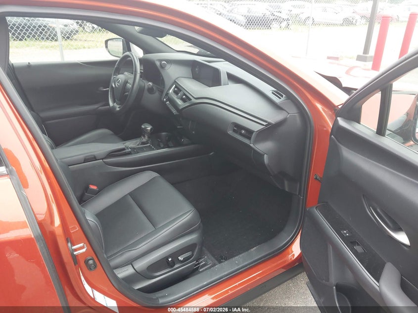 2019 LEXUS UX 250H auction photo 5