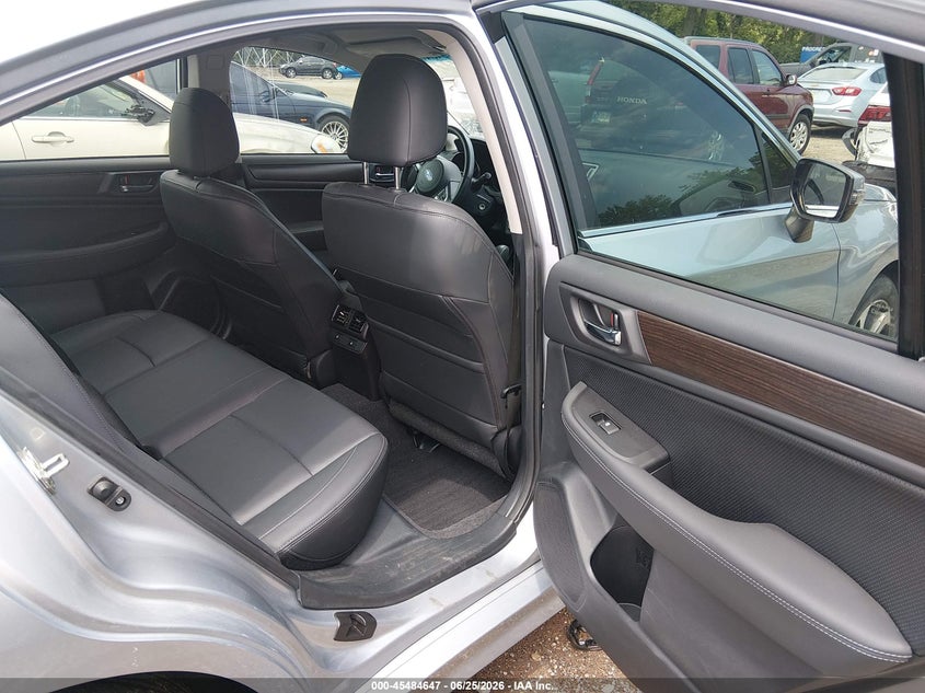 2015 SUBARU LEGACY auction photo 8