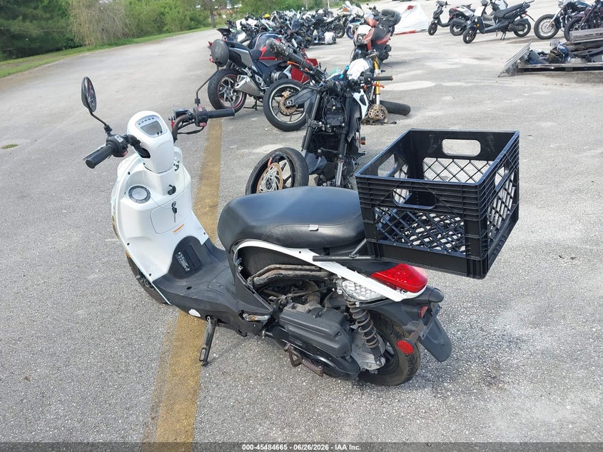 2022 SYM MIO 50 auction photo 3