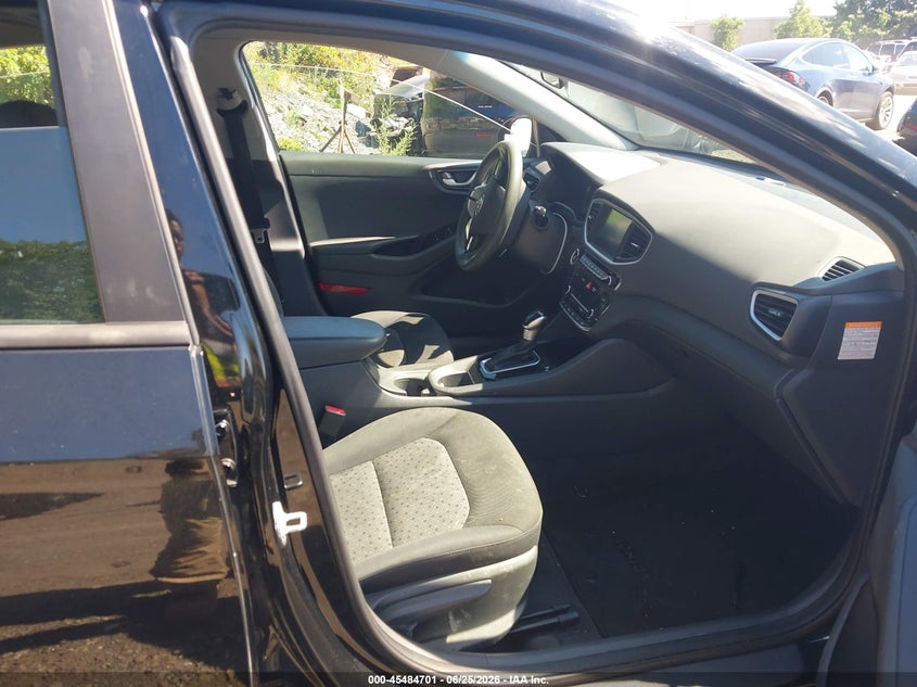 2018 HYUNDAI IONIQ HYBRID auction photo 5