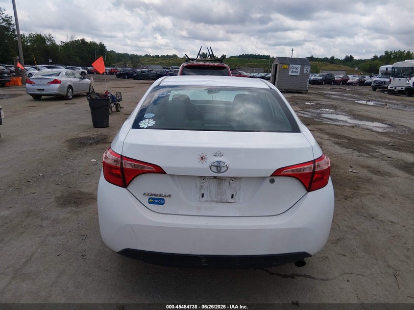 VIN 2T1BURHE7JC093284 2018 TOYOTA COROLLA L