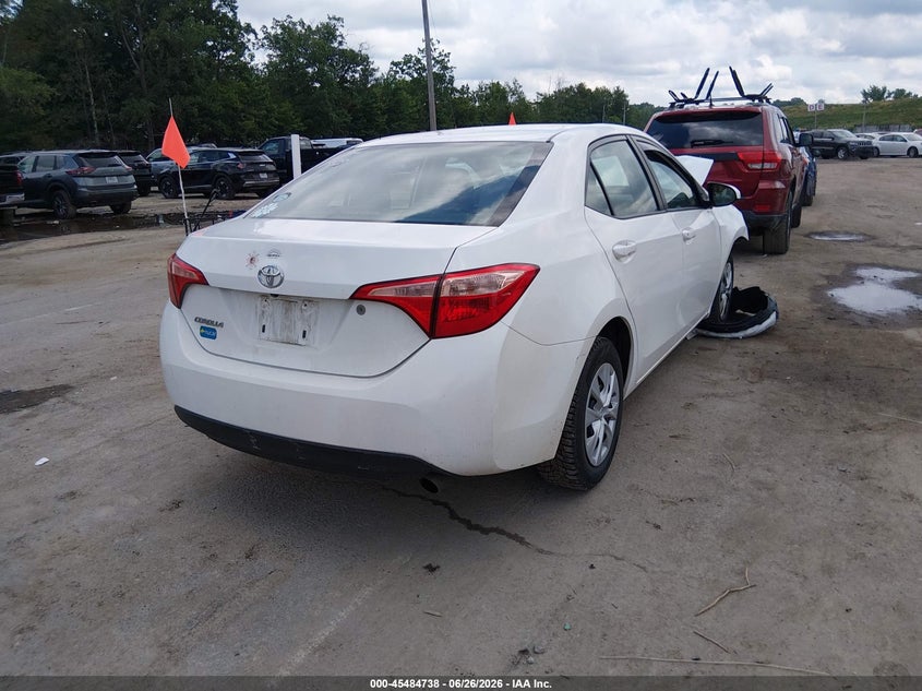 VIN 2T1BURHE7JC093284 2018 TOYOTA COROLLA L