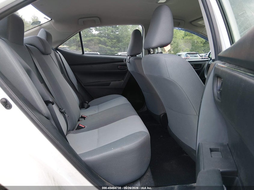 VIN 2T1BURHE7JC093284 2018 TOYOTA COROLLA L