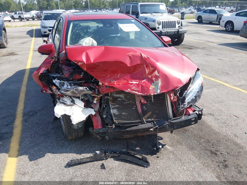 2017 TOYOTA COROLLA auction photo 6