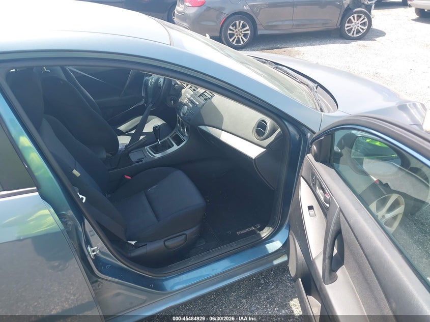 2010 MAZDA MAZDA3 auction photo 5