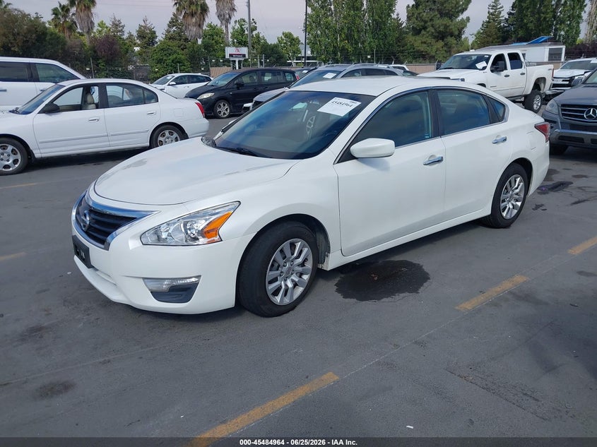 2014 Nissan Altima, Right Side, IAAI, VIN 1N4AL3AP5EC289915 — photo 2