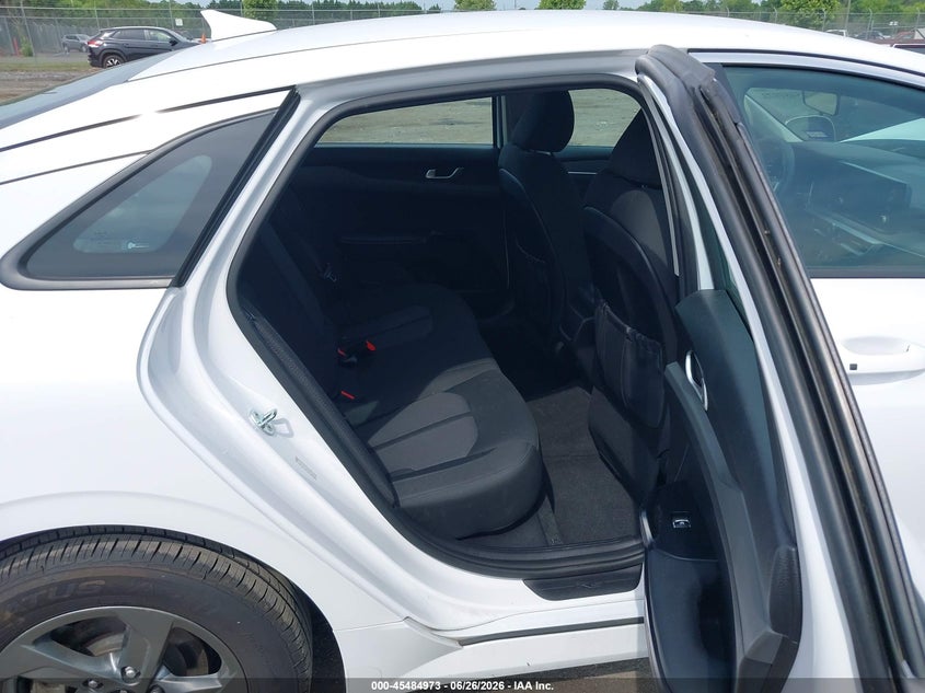 2022 KIA K5 auction photo 8