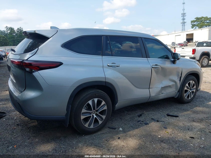 2024 TOYOTA HIGHLANDER auction photo 6