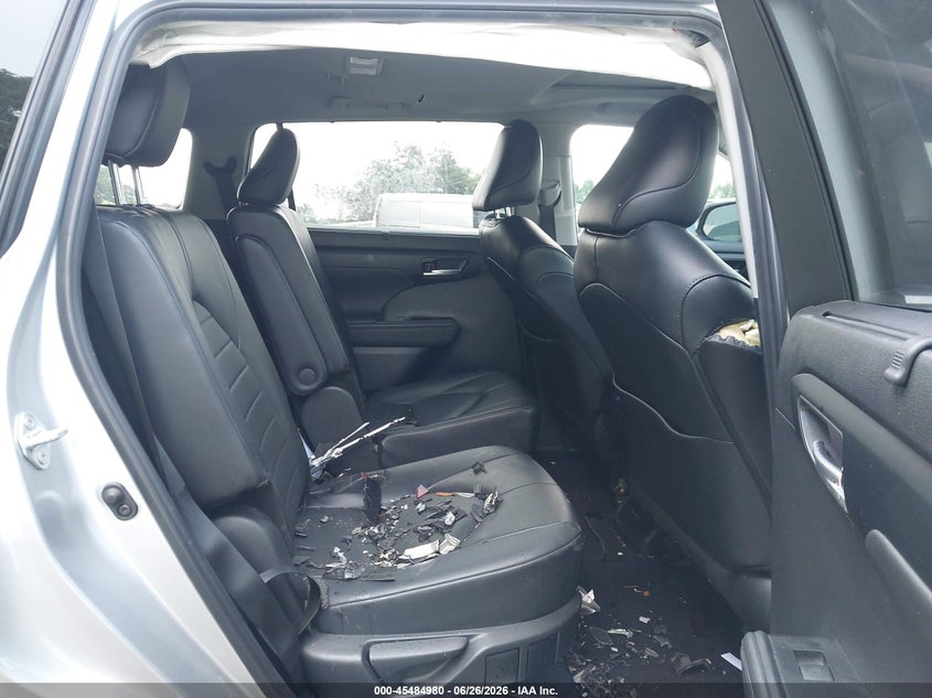 2024 TOYOTA HIGHLANDER auction photo 8