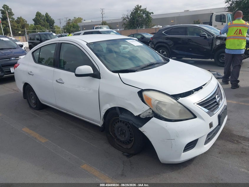 2014 Nissan Versa 1.6 Sv