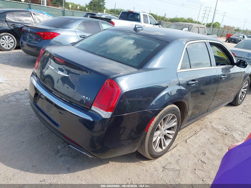 Vin: 2c3ccaag3jh140499, lot: 45983239, chrysler 300 touring l 20184