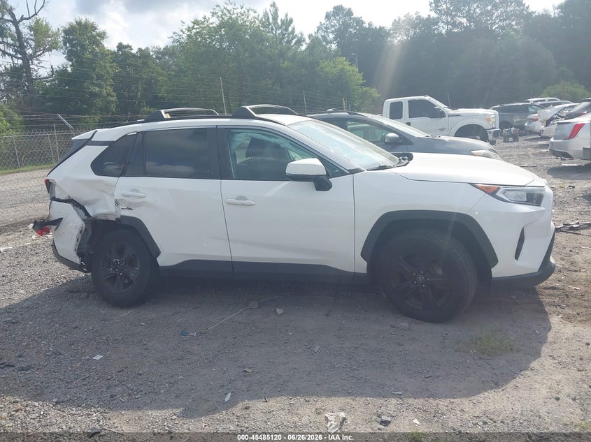 TOYOTA RAV4 - zdjęcie 13