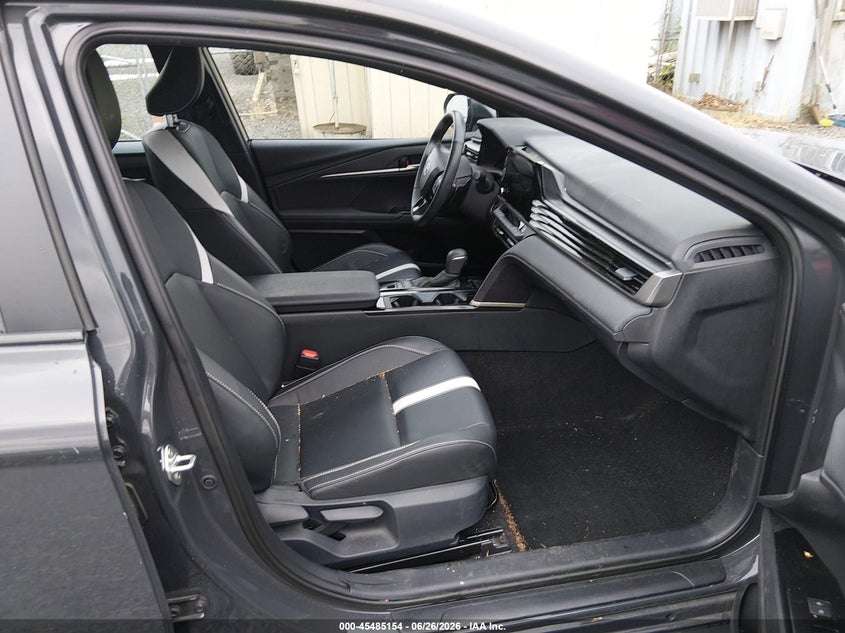2025 TOYOTA CAMRY SEDAN 2.5L I-4 DI, DOHC, VVT, 184HP