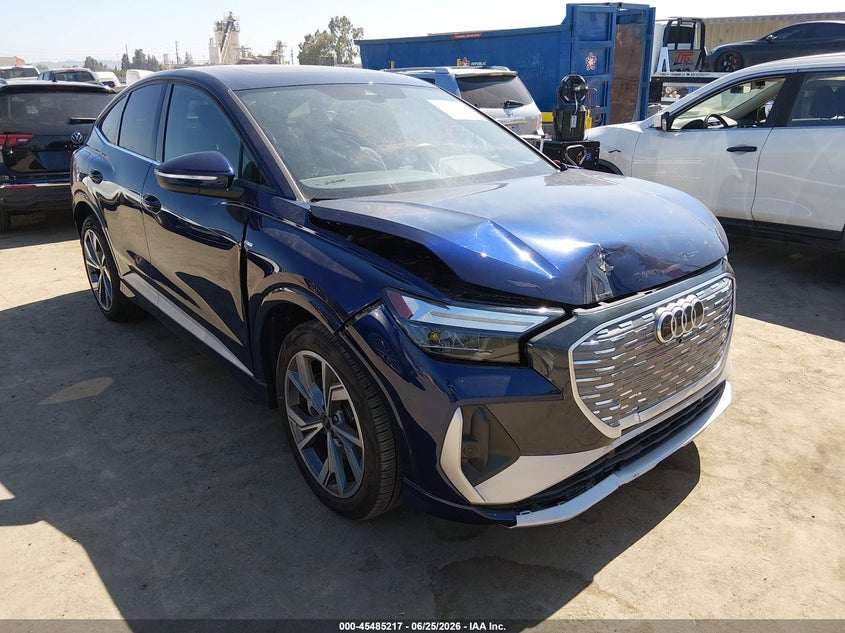 Vin: wa12ubfz7sp057153, lot: 45983392, audi q4 sportback e-tron premium 55 quattro 2025 img_1