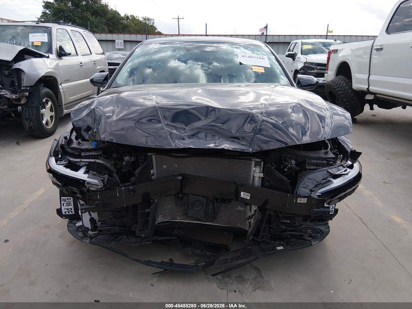 2026 HYUNDAI ELANTRA HYBRID auction photo 6