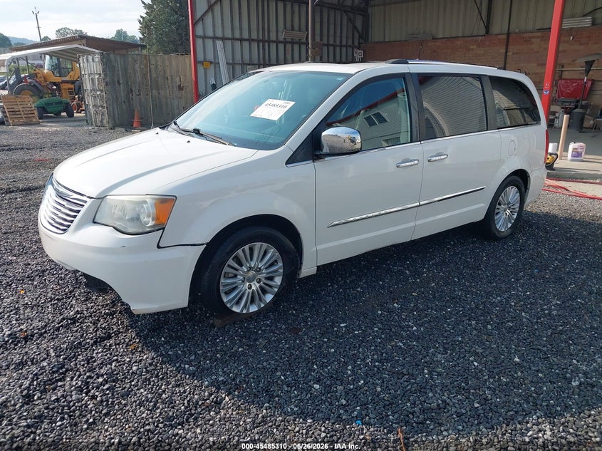 2013 Chrysler Town & Country Limited, Front & Rear, IAAI, VIN 2C4RC1GG6DR610309 — photo 2