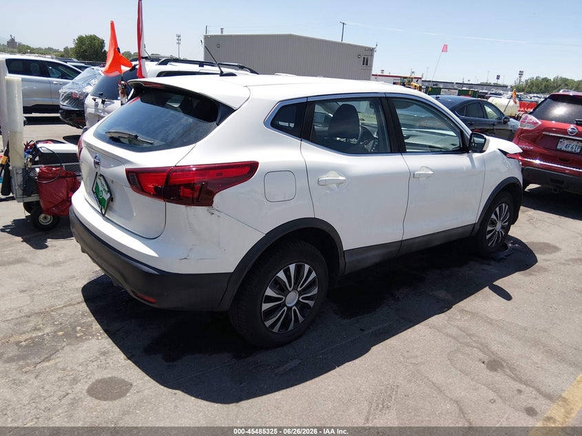 NISSAN ROGUE SPORT 2019 VIN JN1BJ1CP4KW238943