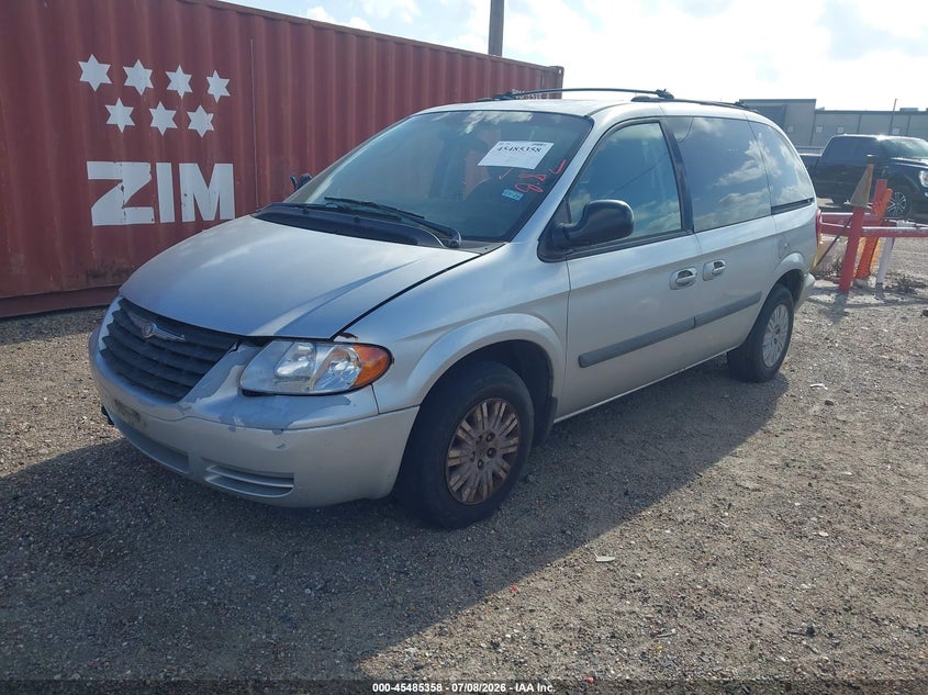 1C4GP45R05B235373 2005 Chrysler Town & Country photo 1