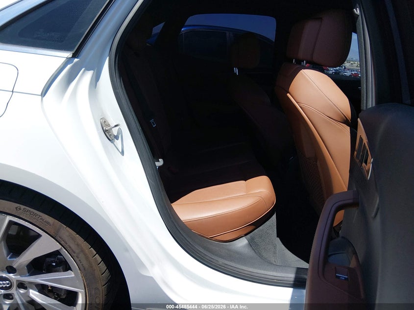 2020 AUDI A4 auction photo 8