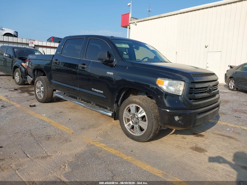 2017 TOYOTA TUNDRA auction photo 1