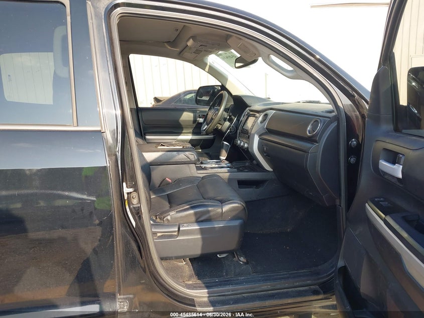 2017 TOYOTA TUNDRA auction photo 5