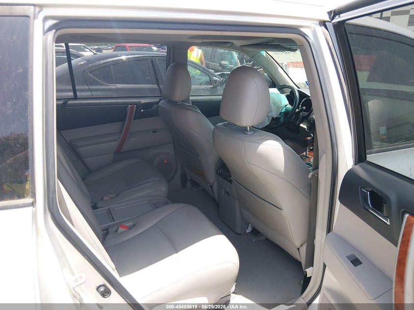 AtlanticExpress - Toyota Highlander