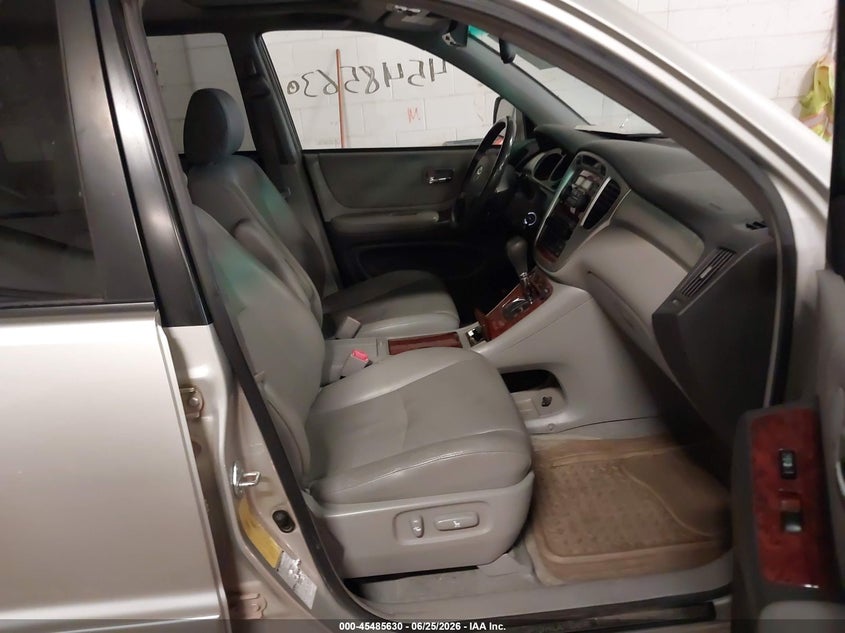 2005 TOYOTA HIGHLANDER SPORT UTILITY VEHICLE 3.3L V-6 DOHC, VVT, 230HP