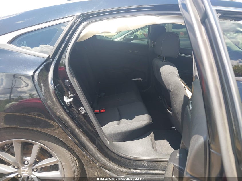 2019 HONDA CIVIC auction photo 8