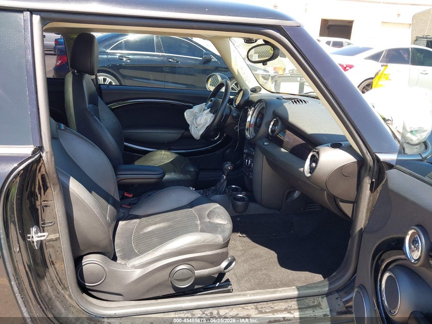 2013 MINI HARDTOP auction photo 5
