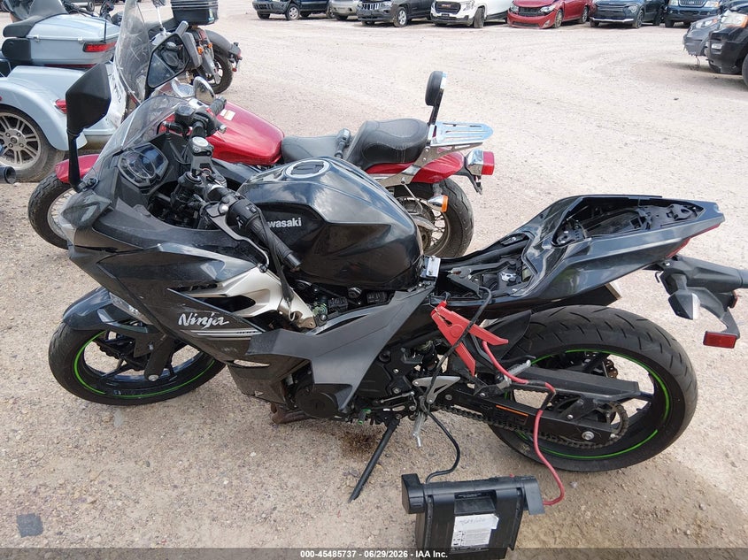 2022 Kawasaki Ex400 VIN: JKAEXKG19NDAE3756 Lot: 45485737