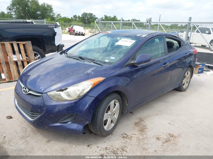 2011 HYUNDAI ELANTRA auction photo 2