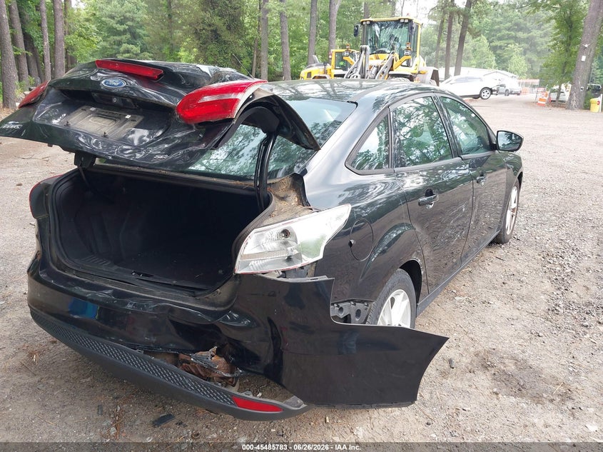 Vin: 1fadp3f28fl243222, lot: 45983958, ford focus se 20154