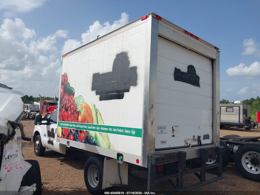2015 FORD F-350 CHASSIS auction photo 3