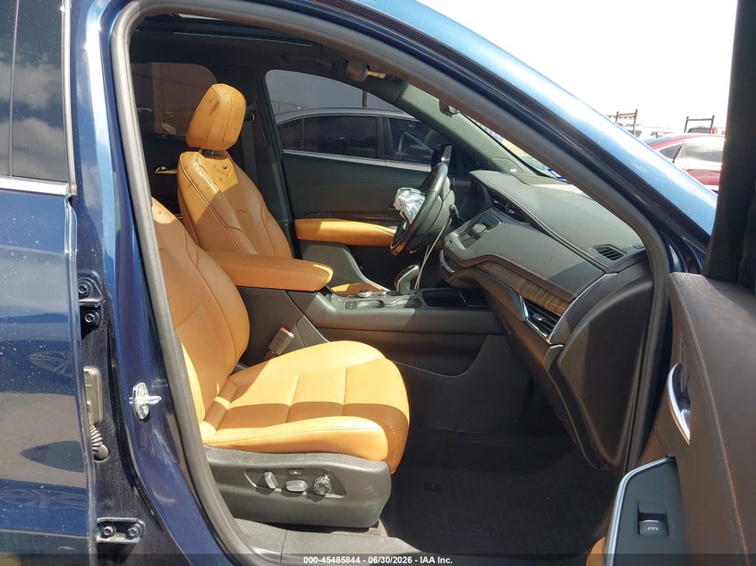 CADILLAC XT4 2020 VIN 1GYFZCR4XLF111092