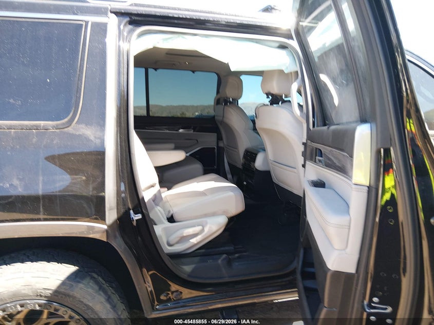 2022 JEEP WAGONEER auction photo 8