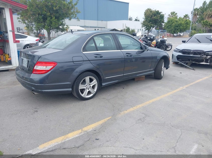 2011 MERCEDES-BENZ C 300 auction photo 4