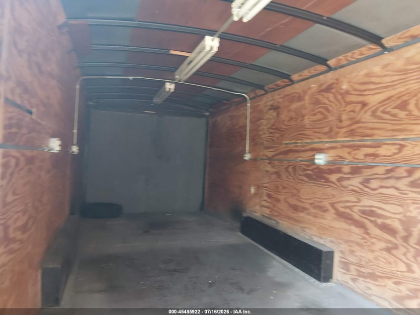 1996 U.S. CARGO 24' ENCLOSED TRAILER auction photo 5