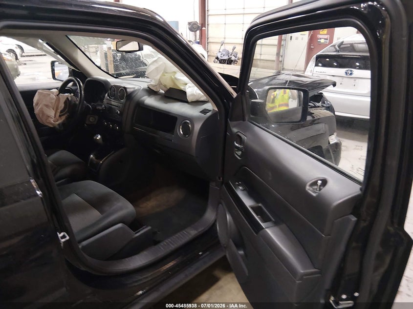 2017 JEEP PATRIOT auction photo 5
