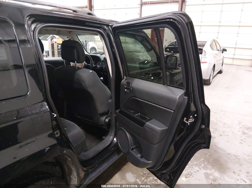 2017 JEEP PATRIOT auction photo 8