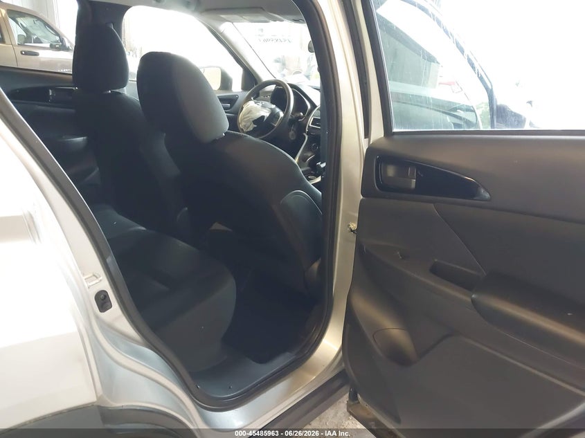 2018 Mitsubishi Eclipse Cross Le VIN: JA4AT4AA5JZ043220 Lot: 45485963
