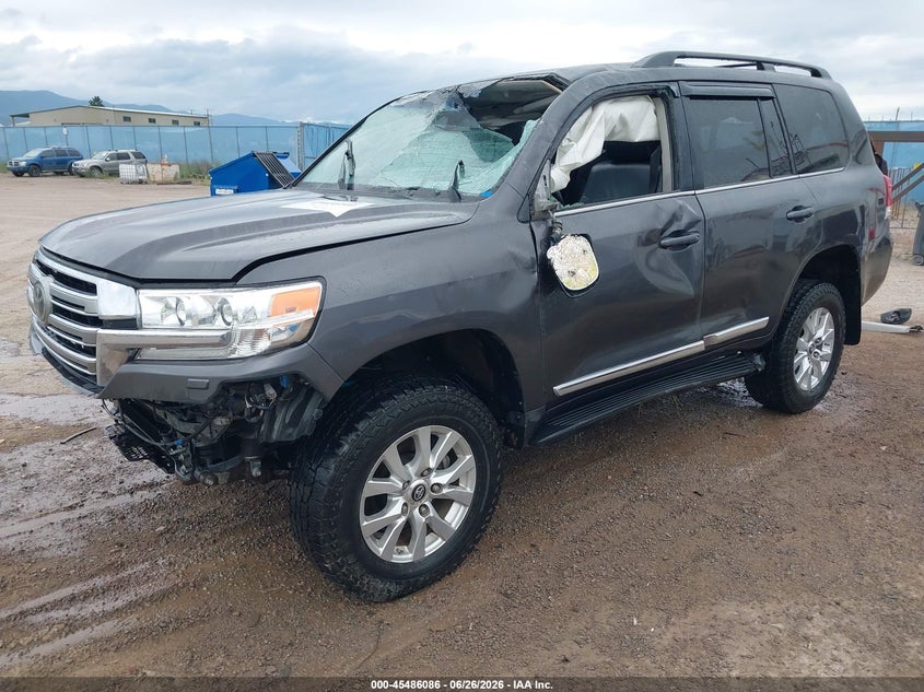 Vin: jtmcy7aj0g4040104, lot: 45984260, toyota land cruiser v8 20162
